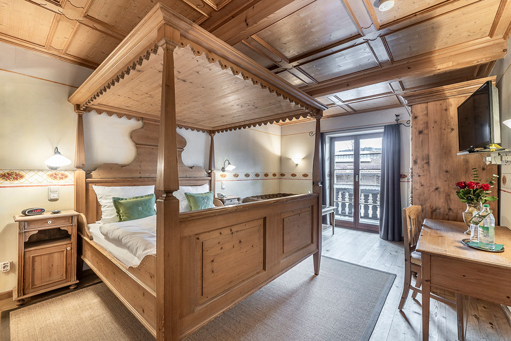 Landhaus-Benediktenhof-Galerie-Gaestezimmer Landhaus-Benediktenhof-Galerie-Gaestezimmer